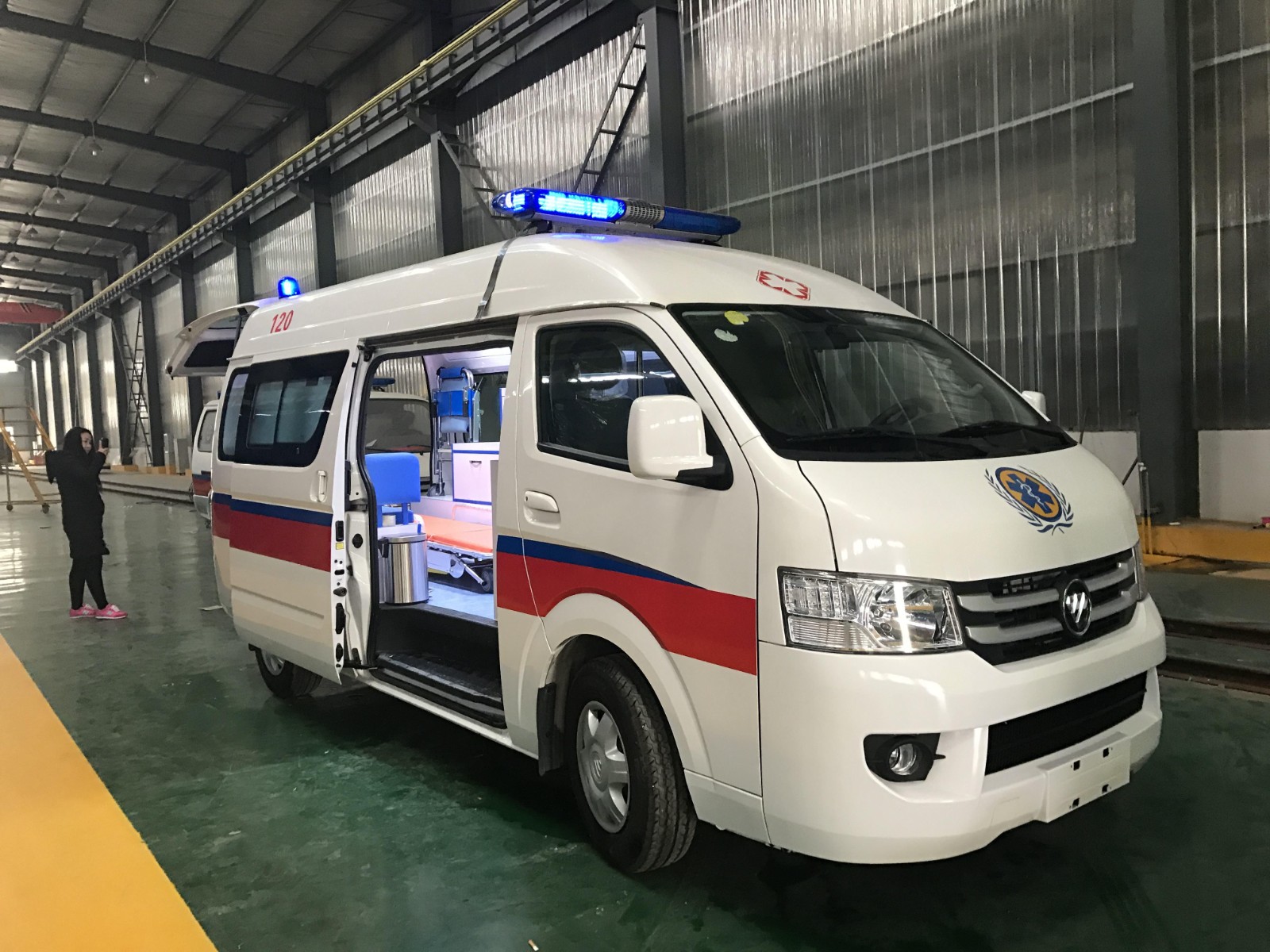 巴青县救护车转院